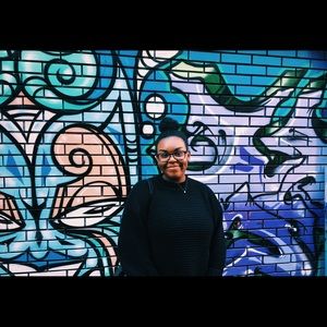 Meet your Posher, Rashaia